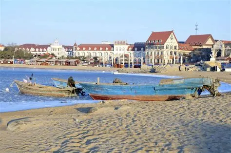  Das Beidaihe Strandbad:  Ein Paradies für Sonnenanbeter und Meeresliebhaber!