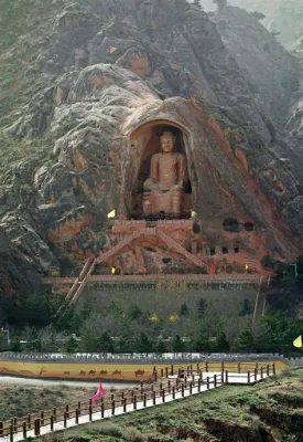  Der Tempel von Xumishan: Ein spiritueller Rückzugsort voller Geschichte und Panoramablicke!